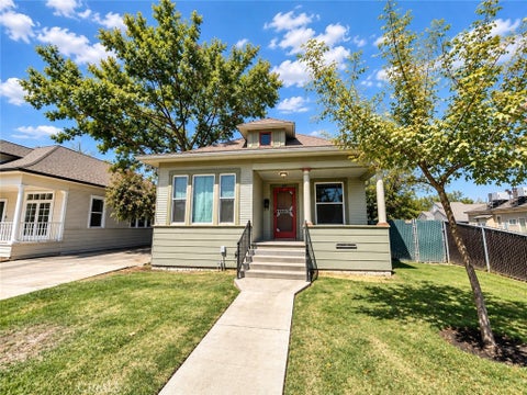 Photo of 110 W Myrtle Street, Hanford, CA 93230 (MLS # FR26205176)