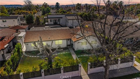 Photo of 20200 Lassen, Chatsworth, CA 91311 (MLS # SR26014344)