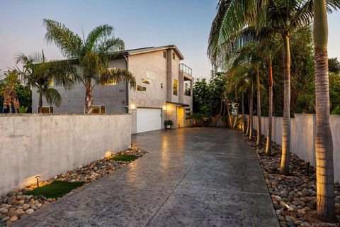 Photo of 2743 Mesa Dr Dr, Oceanside, CA 92054 (MLS # 260014234SD)