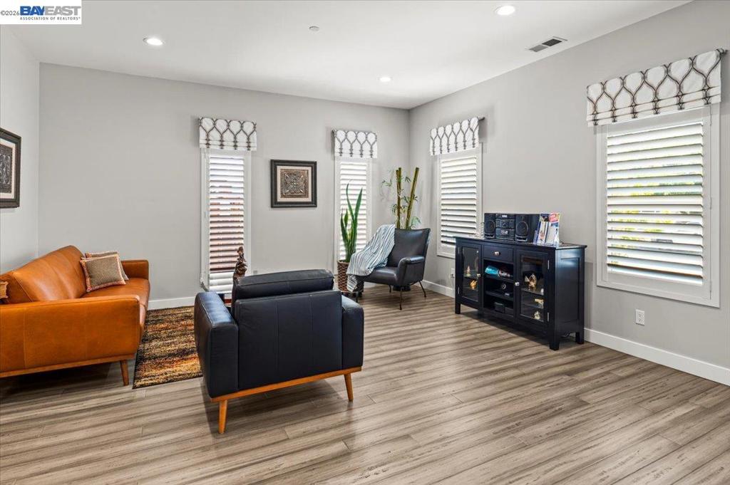 4309 Bora Bora Ave