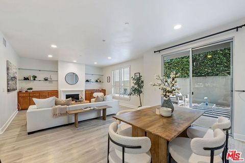 Photo of 2240 S Beverly Glen Boulevard #102, Los Angeles, CA 90064 (MLS # 25625909)