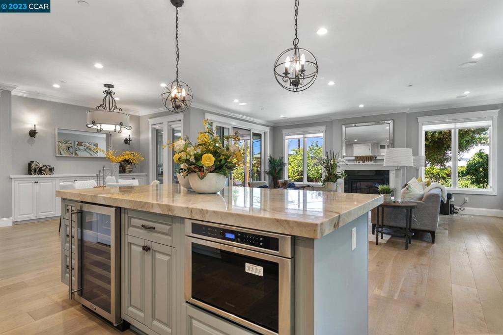 PALO ALTO - Residential