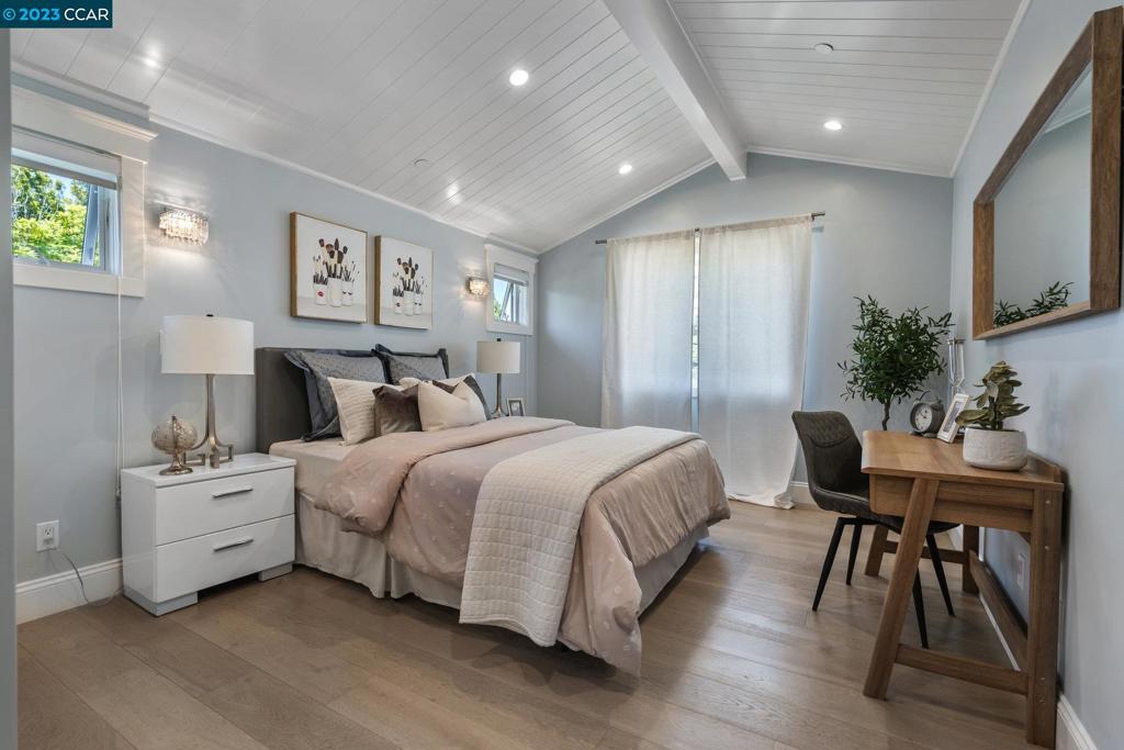 PALO ALTO - Residential