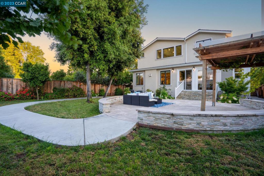 PALO ALTO - Residential