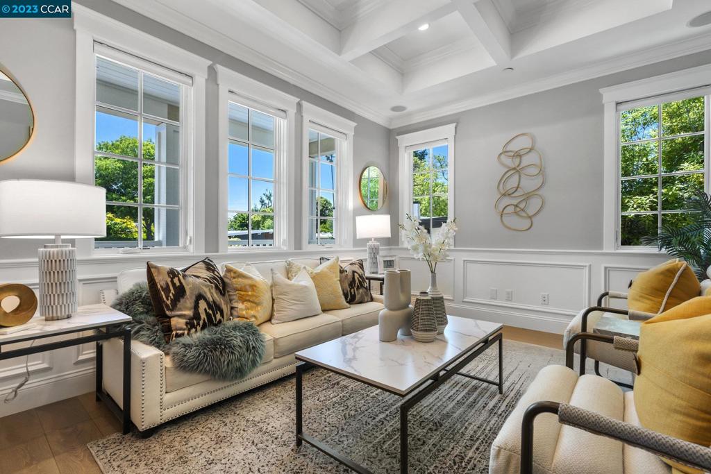 PALO ALTO - Residential