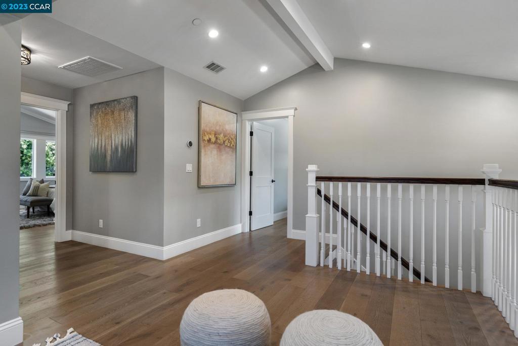 PALO ALTO - Residential