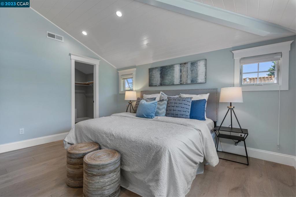 PALO ALTO - Residential