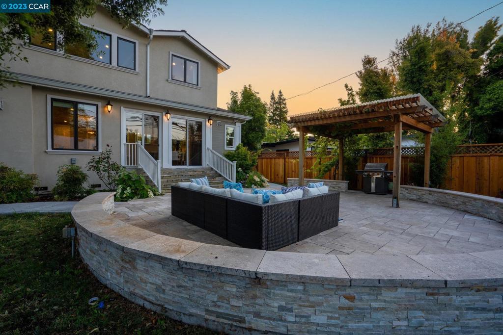 PALO ALTO - Residential