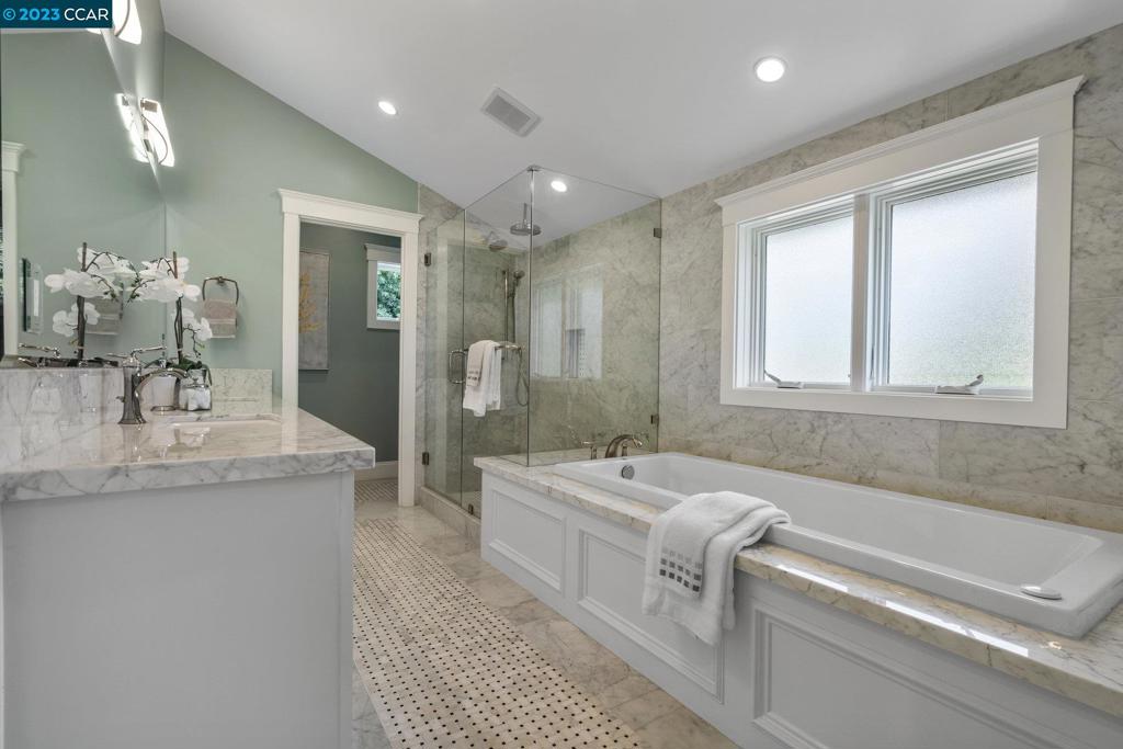 PALO ALTO - Residential