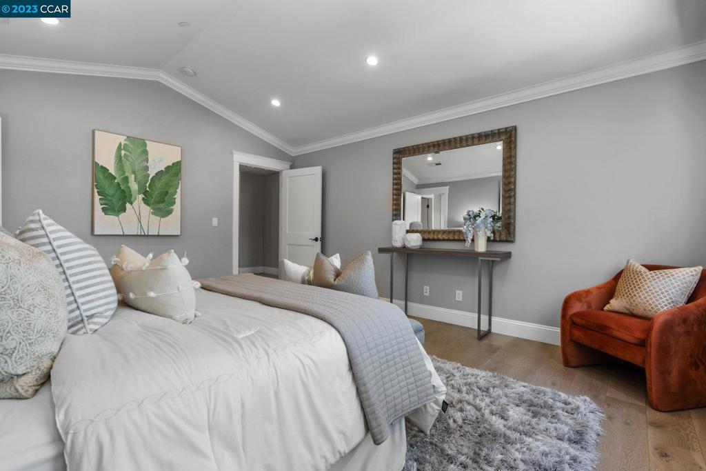 PALO ALTO - Residential