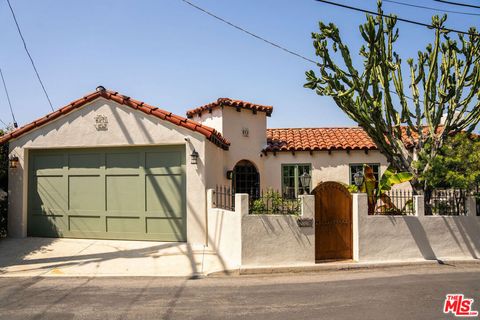 Photo of 2558 Corralitas Drive, Los Angeles, CA 90039 (MLS # 26838749)