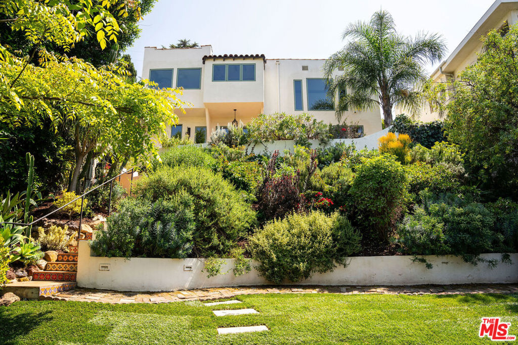 2558 Corralitas Drive