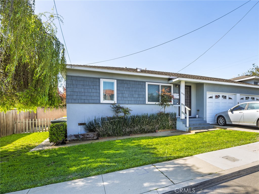 536 W Maple Avenue