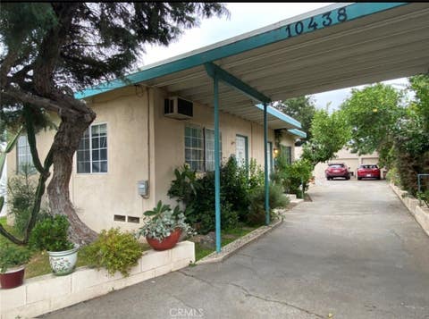 Photo of 10438 Scoville Avenue, Sunland, CA 91040 (MLS # BB26129643)