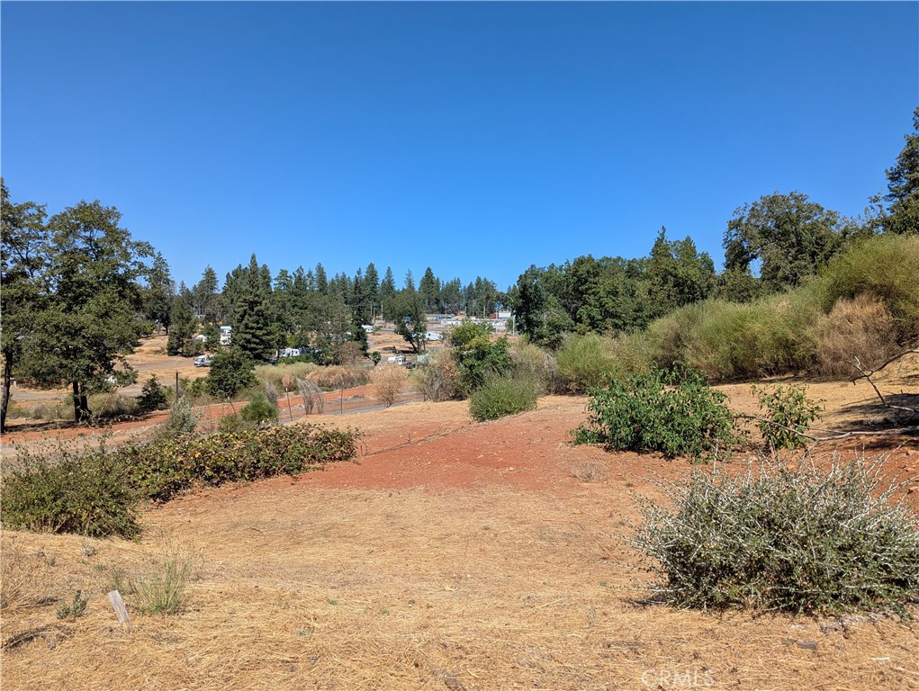 Look no further! Your dream home awaits...but first you need this property! Close to shopping, schools and all the amenities the town of Paradise has to offer!