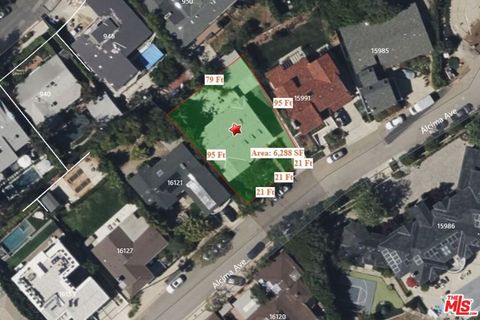 Photo of 16101 Alcima Avenue, Pacific Palisades, CA 90272 (MLS # 25615441)