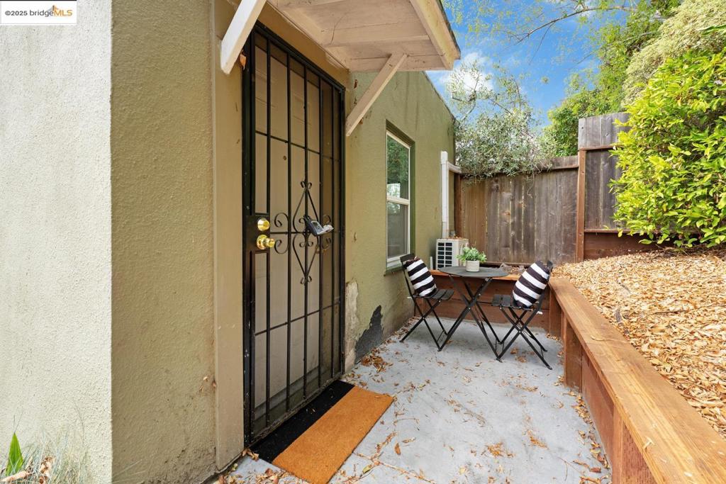 TRESTLEGLN - Residential Lease