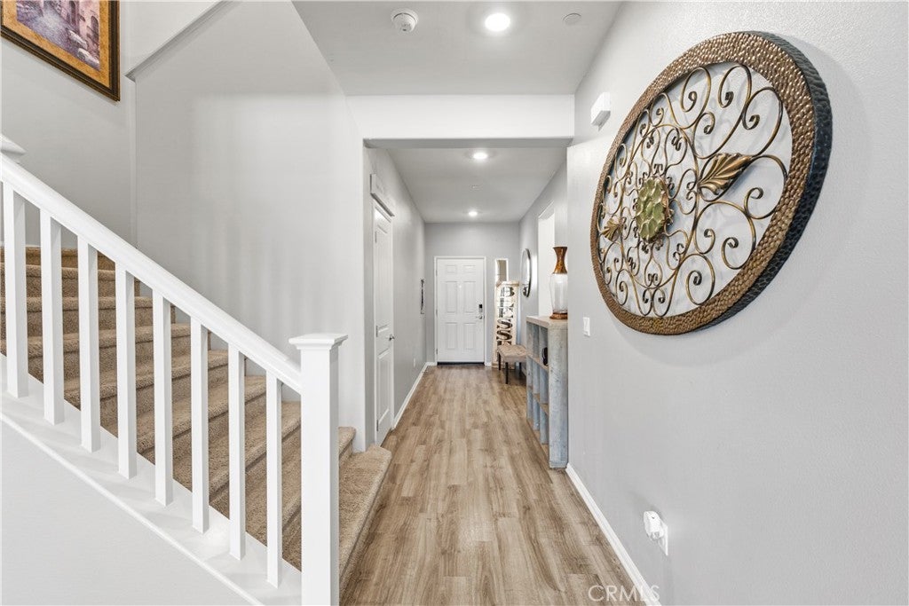 28414 Cats Claw Dr