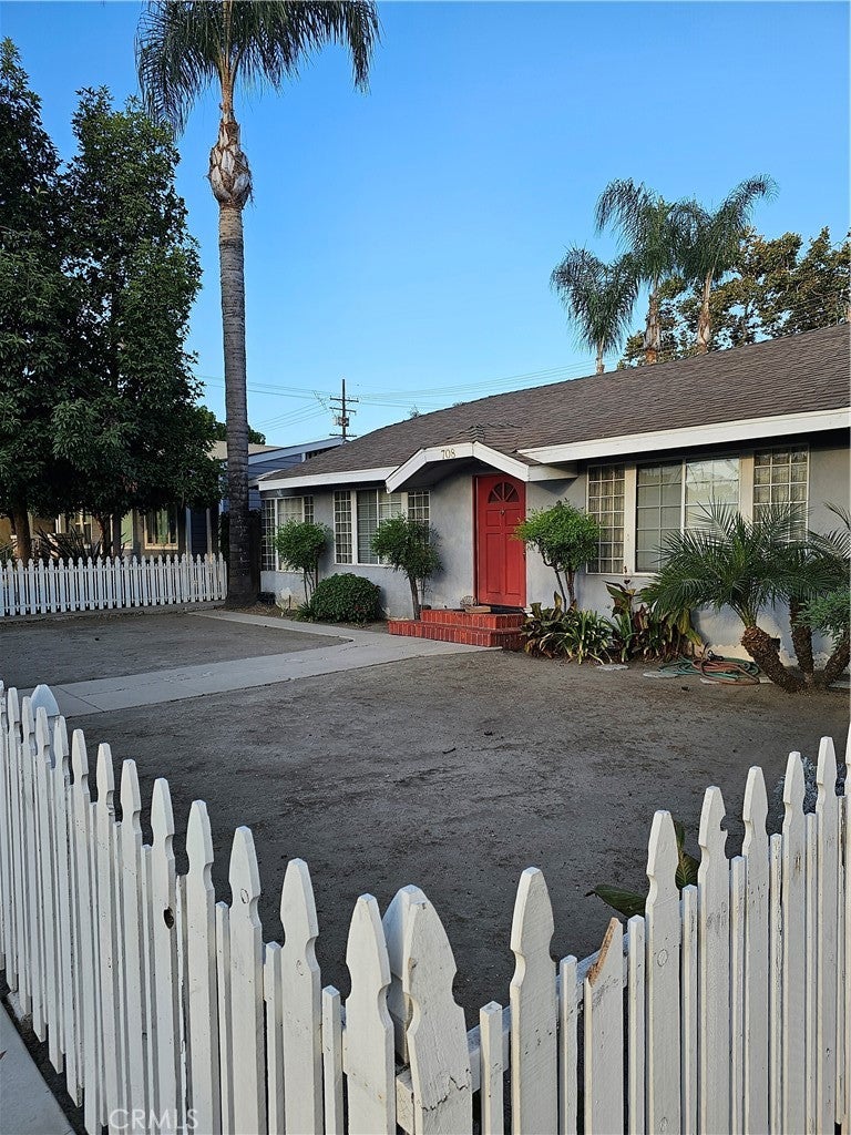 Properties 1 708 N Harbor Boulevard