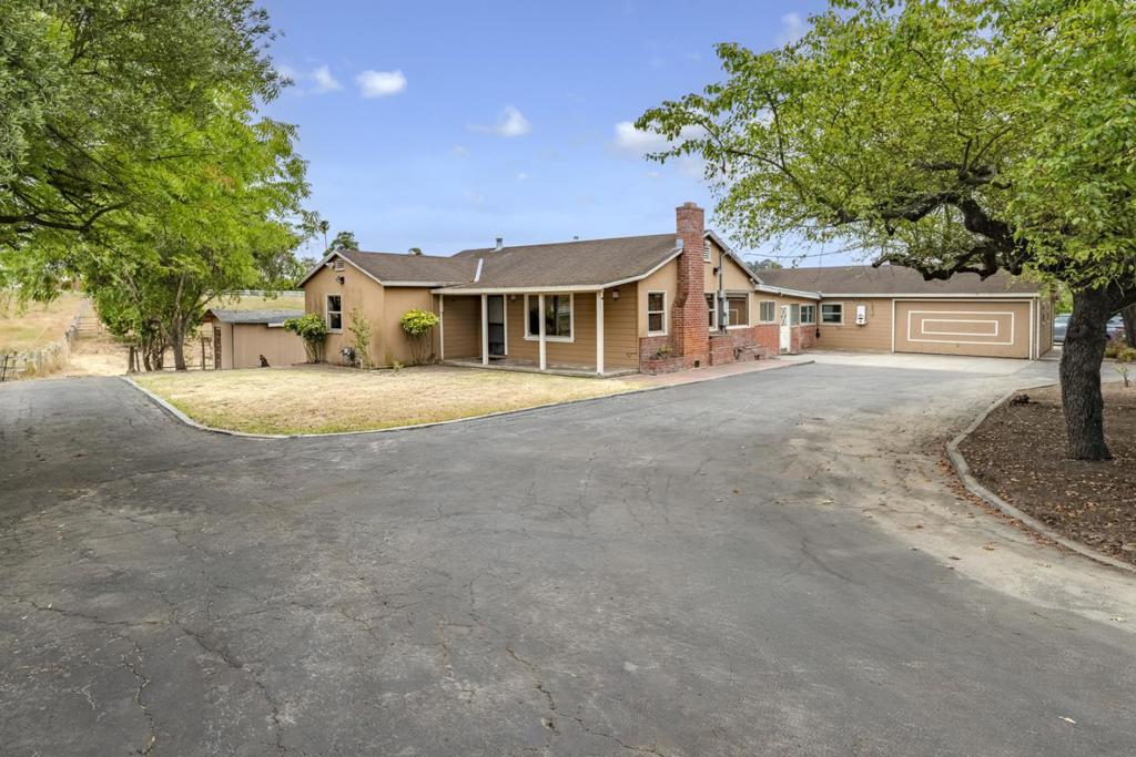 137 Whiting Road