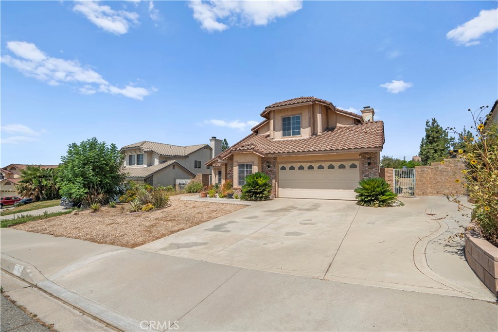 6742 N Chason Way