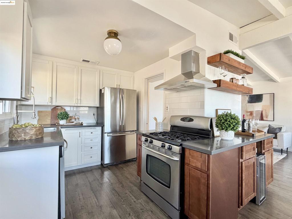 LEROY HEIGHTS - Residential