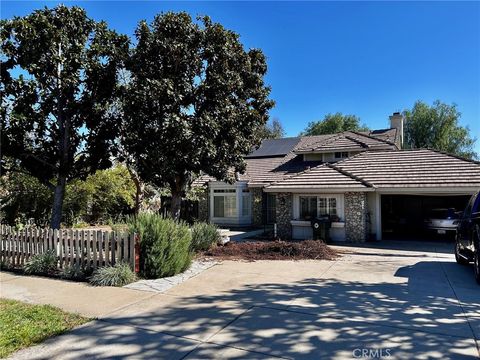 Photo of 13013 Cherokee Road, Rancho Cucamonga, CA 91739 (MLS # DW26059829)