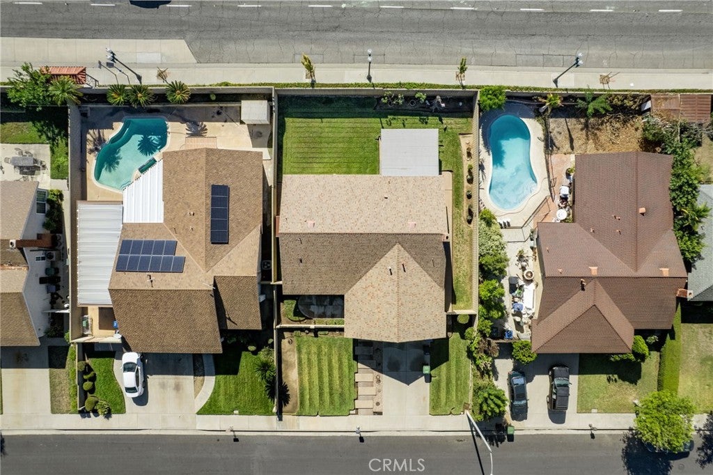1216 Grossmont