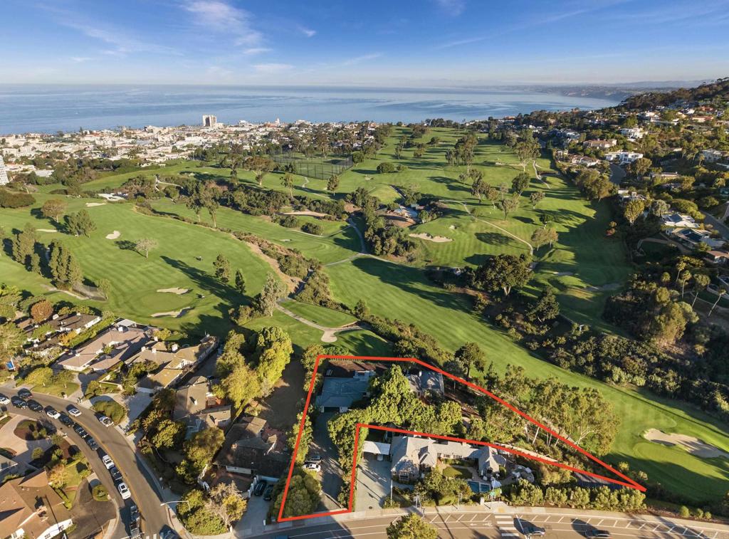 1402 W Muirlands Drive