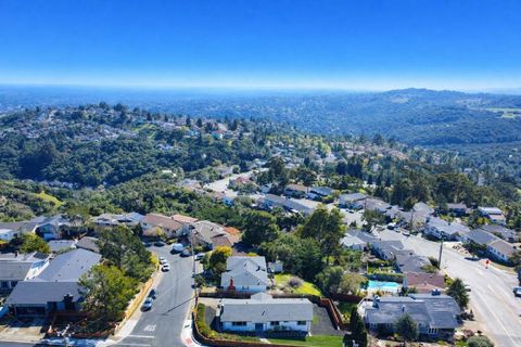 3395 Melendy Drive San Carlos CA 94070