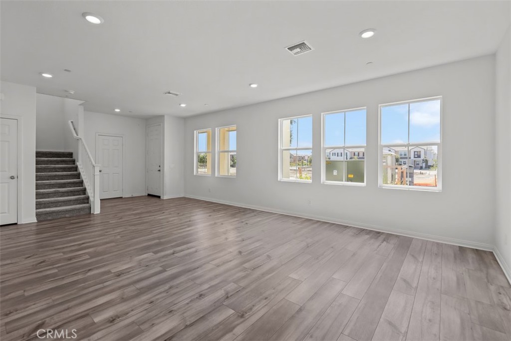 4277 S Hermosa Paseo