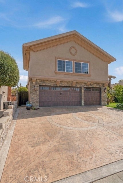 Photo of 110 S Francisco ST, Anaheim, CA 92807 (MLS # PW26210119)