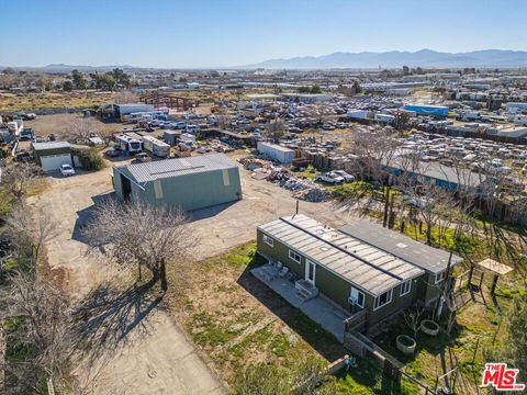 42450 2nd Street Lancaster CA 93535