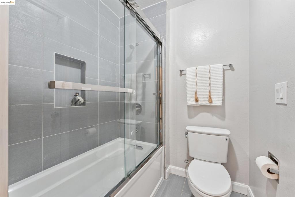 VALLEY PARK - Residential