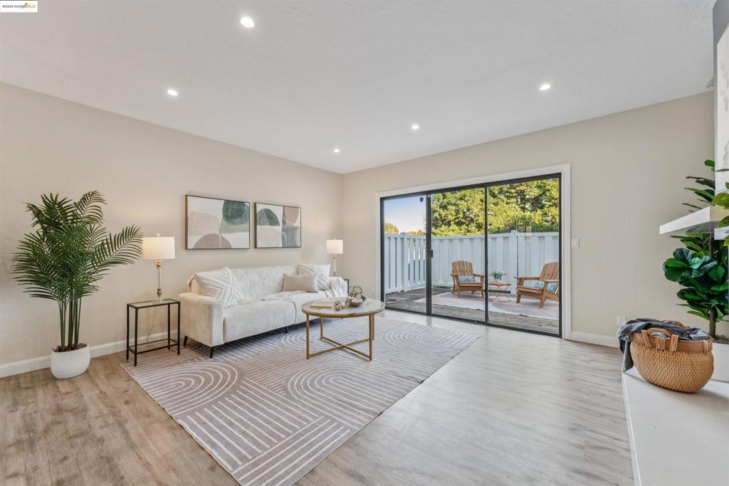 VALLEY PARK - Residential