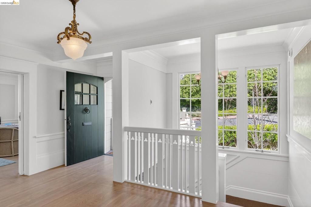 Photo of 316 Pacific Ave Ave, Piedmont, CA 94611 (MLS # 41128048)