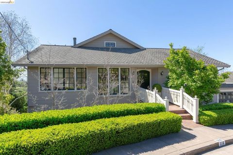 Photo of 316 Pacific Ave Ave, Piedmont, CA 94611 (MLS # 41128048)