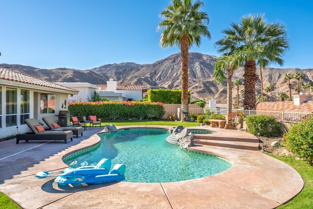 Photo of 126 Vista Monte, Palm Desert, CA 92260 (MLS # 219138566DA)