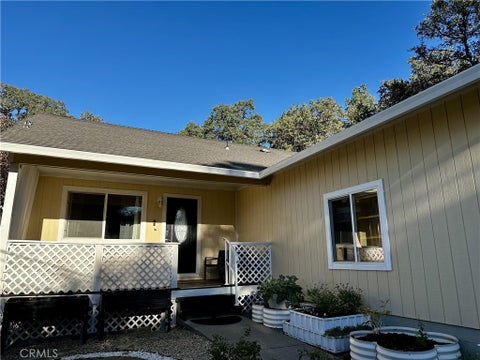Photo of 6189 Vallejo Avenue, Clearlake, CA 95422 (MLS # SN26165626)