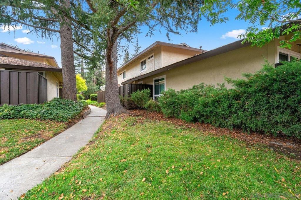 5024 Pine Tree Terrace Ter