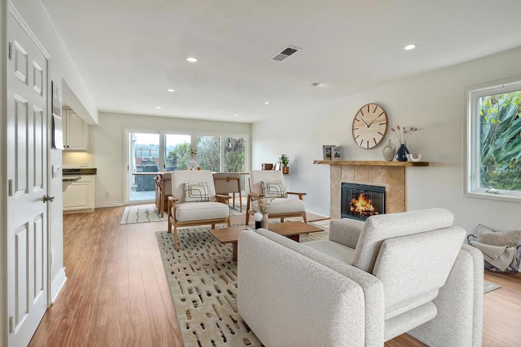 1592 Hawk View Drive