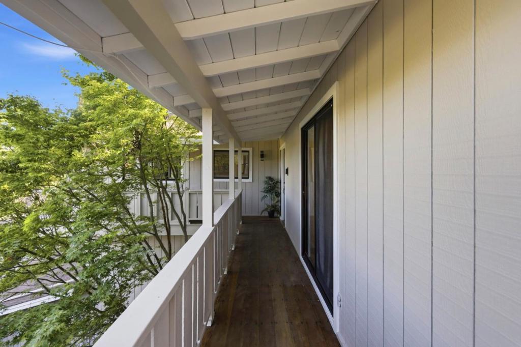 135 Dolton Avenue