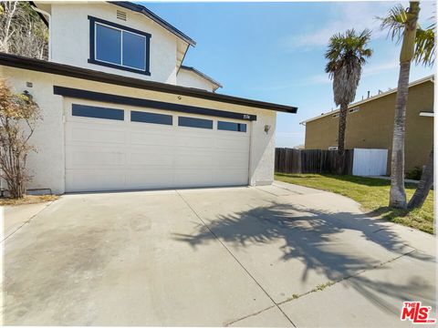 Photo of 1534 Pyramid Avenue, Ventura, CA 93004 (MLS # 25529163) Photo of 1534 Pyramid Avenue, Ventura, CA 93004 (MLS # 25529163)