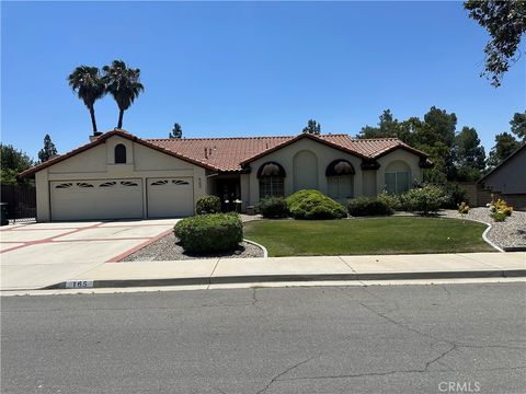 Photo of 165 Cottonwood Avenue, Riverside, CA 92506 (MLS # IV26126503)