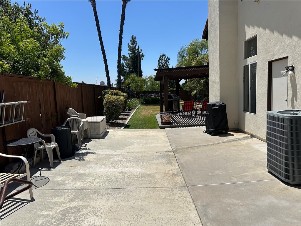165 Cottonwood Avenue
