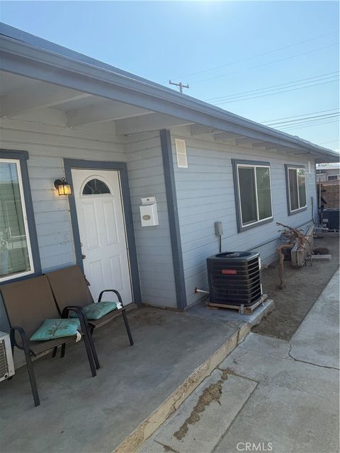 Photo of 38833 Rambler Ave Ave, Palmdale, CA 93551 (MLS # SR25214951)
