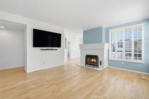 Photo of 4617 E 4th St, Long Beach, CA 90814 (MLS # PW25236316)