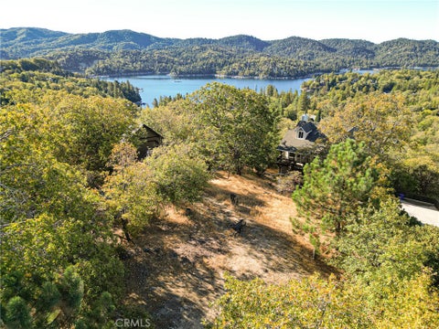 Photo of 28731 Bryce Dr Dr, Lake Arrowhead, CA 92352 (MLS # IG26216238)