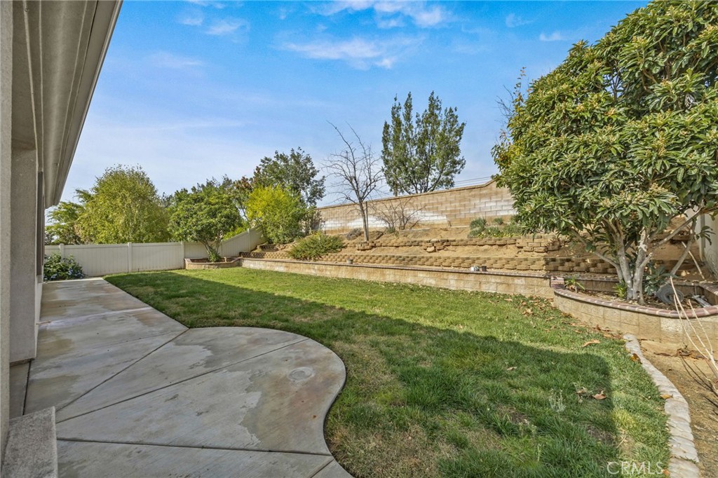 1140 Lantana