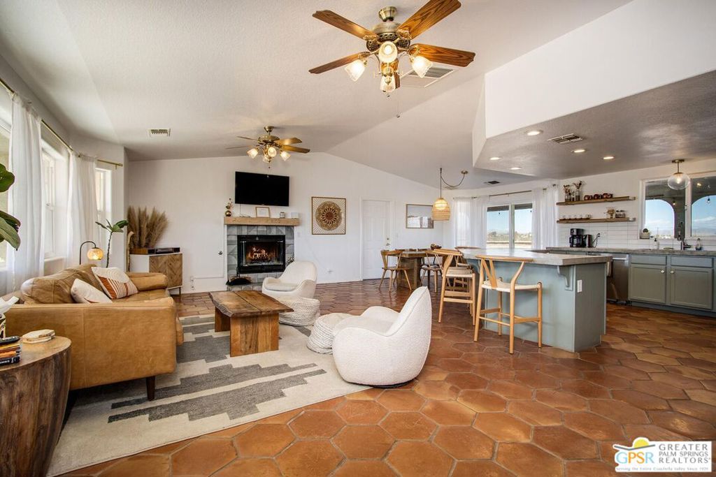 72772 Nandina Street